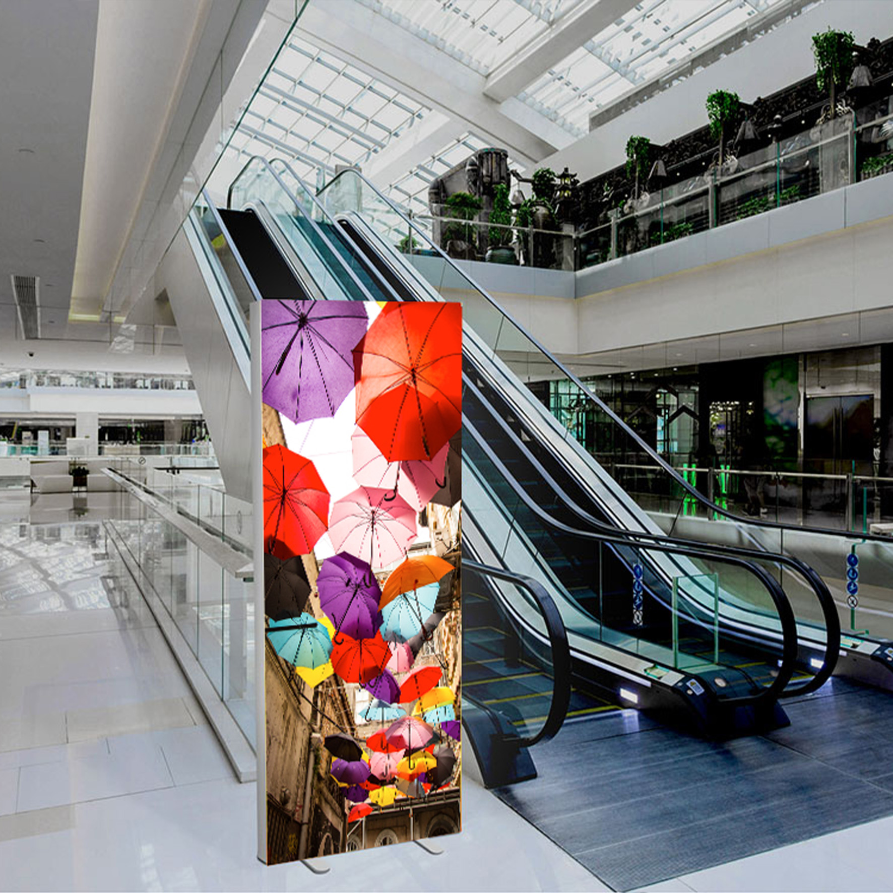 Beleuchteter Aufsteller mit Textilbespannung im Format 1x2 Meter