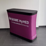 Aufblasbare Theke mit Logo individuell bedruckt