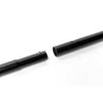 Detailaufnahme des Alu-Masts einer Beachflag